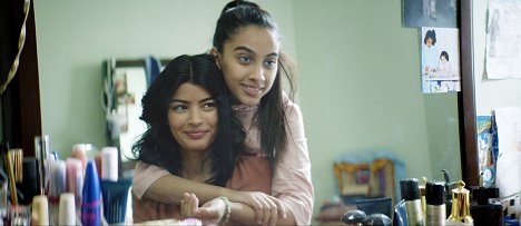 Mila Alzahrani, Nora Al Awadh - Die perfekte Kandidatin - Van film