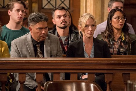 Nicholas Turturro, Kelli Giddish - Law & Order: Special Victims Unit - Can't Be Held Accountable - Photos
