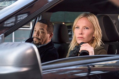 Ice-T, Kelli Giddish - Law & Order: Special Victims Unit - Counselor, It's Chinatown - Photos