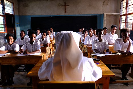 Albina Kirenga, Amanda Mugabezaki, Clariella Bizimana - Notre-Dame du Nil - Kuvat elokuvasta