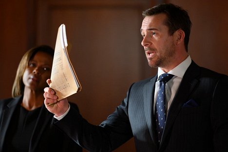 Barry Sloane - Bluff City Law - 25 Years To Life - Photos