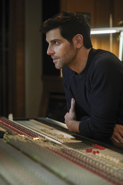 David Giuntoli - A Million Little Things - The Lunch - Z filmu