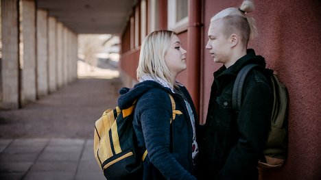 Elli Heikkinen, Wäinö Vänskä - Kakarat - Hengitä - Film