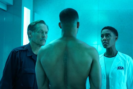 James Remar, Christine Adams - Black Lightning - The Book of Resistance: Chapter Two: Henderson's Opus - Photos