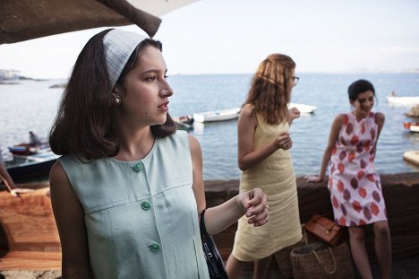Federica Sollazzo, Margherita Mazzucco, Gaia Girace - Genialna przyjaciółka - Il bacio - Z filmu