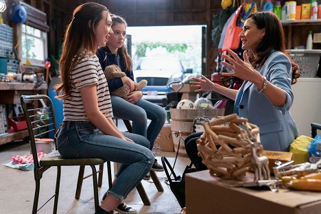 Ruby Jay, Makenzie Moss, Michaela Watkins