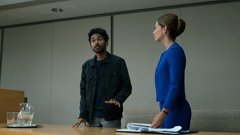 Varun Saranga, Kristin Kreuk - Seule contre tous - Salesman, Cheats and Liars - Film