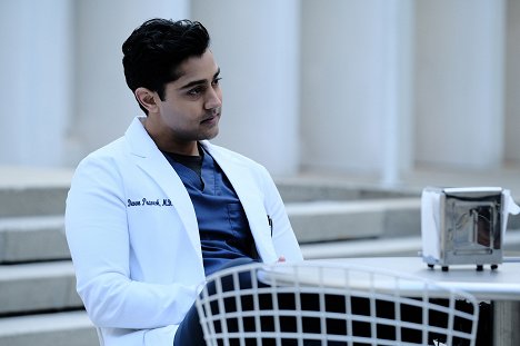 Manish Dayal - A rezidens - A szív alkalmazkodik - Filmfotók