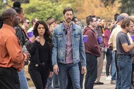 Vanessa Ferlito, Rob Kerkovich - Námořní vyšetřovací služba: New Orleans - Čekání na Monroea - Z filmu