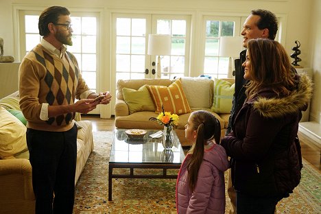 Timothy Omundson, Julia Butters, Diedrich Bader, Katy Mixon - American Housewife - The Playdate - Photos