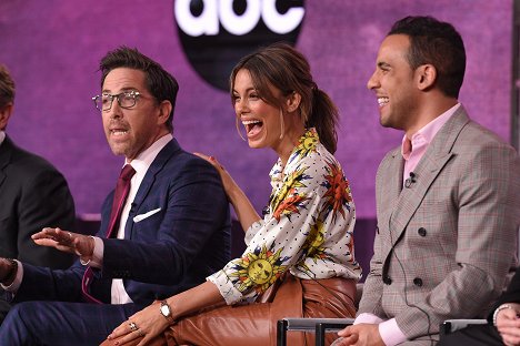 The cast and producers of ABC’s “The Baker and the Beauty” address the press on Wednesday, January 8, as part of the ABC Winter TCA 2020, at The Langham Huntington Hotel in Pasadena, CA - Dan Bucatinsky, Nathalie Kelley, Victor Rasuk - The Baker and the Beauty - Z akcí