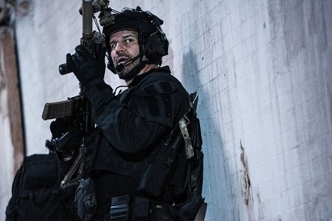 David Boreanaz - SEAL Team - Siege Protocol - Photos
