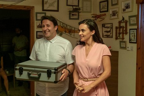 İlker Ayrık, Hande Soral - Müstakbel Damat - Filmfotók