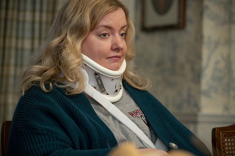 Sarah Baker - Young Sheldon - A Couple Bruised Ribs and a Cereal Box Ghost Detector - Photos