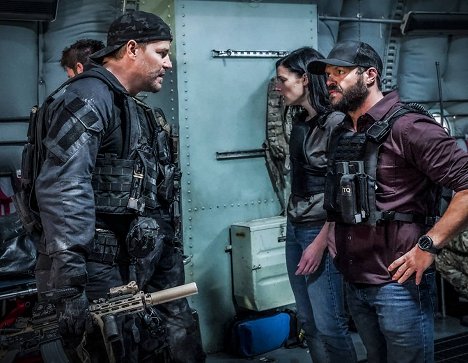 David Boreanaz, Jessica Paré, Judd Lormand - SEAL Team - Fog of War - Filmfotók
