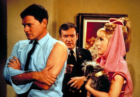 Larry Hagman, Barbara Eden - I Dream of Jeannie - Djinn, Djinn, Go Home - Van film