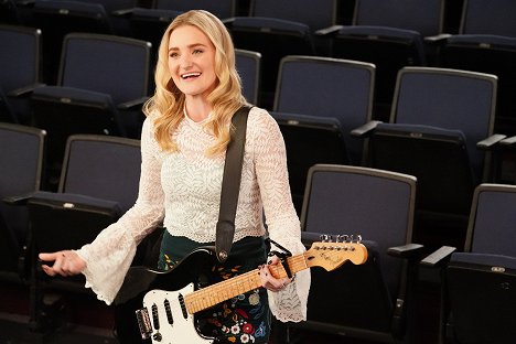 AJ Michalka - Schooled - Rock Star - Z filmu