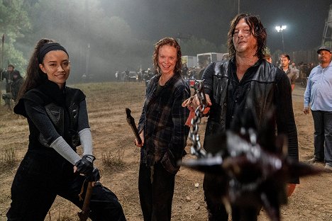 Christian Serratos, Thora Birch, Norman Reedus - The Walking Dead - Csata csillag - Forgatási fotók