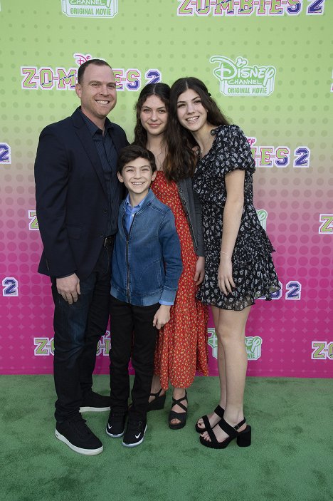 ZOMBIES 2 – Stars attend the premiere of the highly-anticipated Disney Channel Original Movie “ZOMBIES 2” at Walt Disney Studios on Saturday, January 25, 2020 - David Light - Zombie 2 - Z akcií