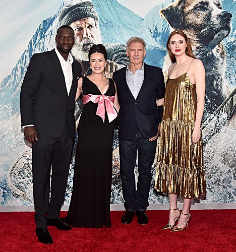 World premiere of The Call of the Wild at the El Capitan Theater in Los Angeles, CA on Thursday, February 13, 2020 - Omar Sy, Cara Gee, Harrison Ford, Karen Gillan - Zew krwi - Z imprez