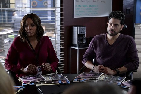 Aisha Tyler, Adam Rodriguez - Gyilkos elmék - A bőr alatt - Filmfotók