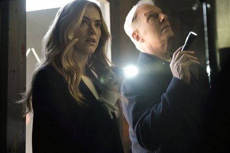 Emily Wickersham, Mark Harmon - Agenci NCIS - In a Nutshell - Z filmu