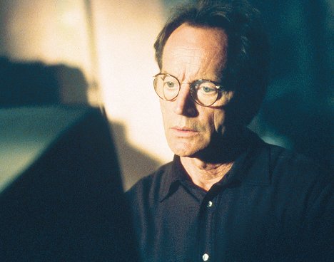 Lance Henriksen - Milénium - Z filmu