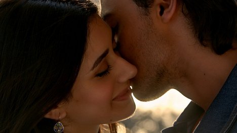 Warina Hussain, Aayush Sharma - Loveyatri - a Journey of Love - De la película