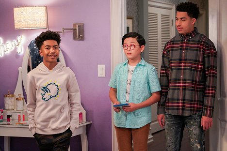 Miles Brown, Marcus Scribner - Black-ish - Best Supporting Husband - Photos