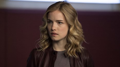 Willa Fitzgerald - Jak se opovažuješ - Vzdejte se podle libosti - Z filmu