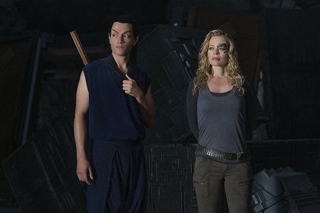 Evan Evagora, Jeri Ryan - Star Trek: Picard - Et in Arcadia Ego, część 1 - Z filmu