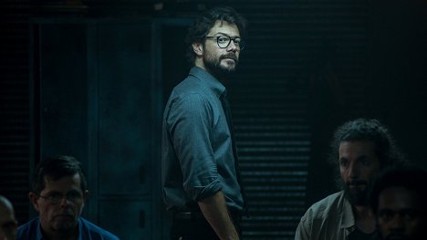 Álvaro Morte - A Casa de Papel (Netflix version) - Paralisar a tenda - De filmes