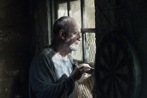 John Finn - Walking Dead - Kráčaj s nami - Z filmu