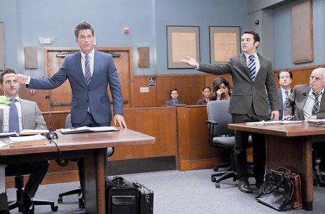 Rob Lowe, Fred Savage, Steve Little, William Devane - The Grinder - Blood Is Thicker Than Justice - Z filmu