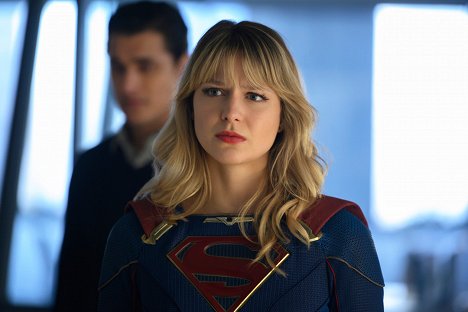 Melissa Benoist - Supergirl - A segurança - De filmes