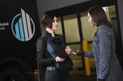 Chyler Leigh, Olivia Nikkanen - Supergirl - Alex im Wonderland - Filmfotos