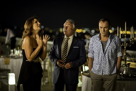 Tosca D'Aquino, Francesco Paolantoni, Massimiliano Gallo - Una festa esagerata - Do filme