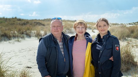 Udo Kroschwald, Katharina Blaschke, Hanna Plaß - SOKO Wismar - Nach der Ebbe kommt der Tod - Werbefoto