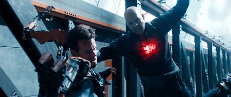 Sam Heughan, Vin Diesel - Bloodshot - Z filmu