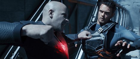 Vin Diesel, Sam Heughan - Bloodshot - Z filmu