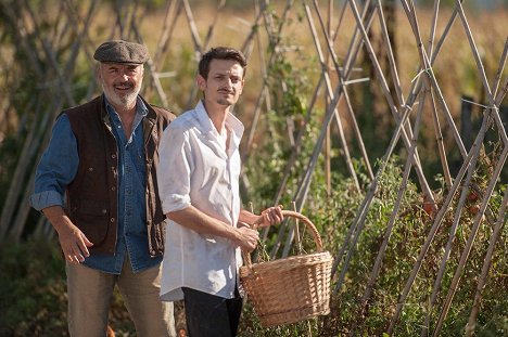 Luca Zingaretti, Fabio Rovazzi - Il vegetale - Filmfotos