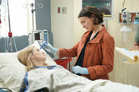 Hayley Chase, Caterina Scorsone - Grey's Anatomy - Bienvenue dans la famille - Film