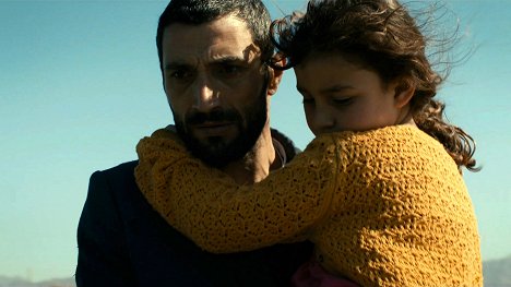 Ziad Bakri, Zayn Khalaf - Mare Nostrum - De la película