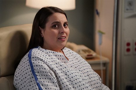 Beanie Feldstein - Chirurgové - Sněžná slepota - Z filmu