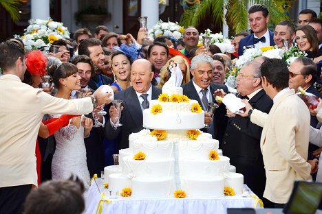 Fatima Trotta, Massimo Boldi, Biagio Izzo - Matrimonio al Sud - Filmfotos