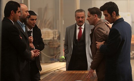 Halit Ergenç, Mesut Akusta, Ozan Güven - Babil - Episode 6 - Film