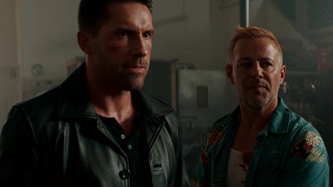 Scott Adkins, Louis Mandylor - Debt Collectors - Photos