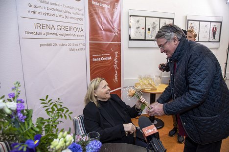 Irena Greifová, Vlastimil Harapes