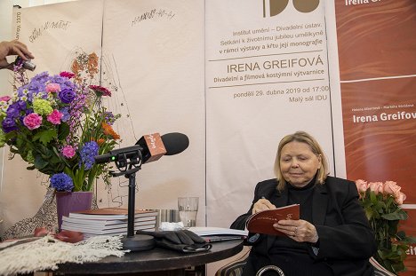 Irena Greifová - Kostýmy: Irena Greifová - Film