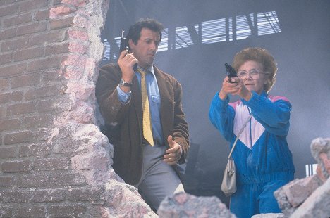 Sylvester Stallone, Estelle Getty - Stop! Or My Mom Will Shoot - Photos